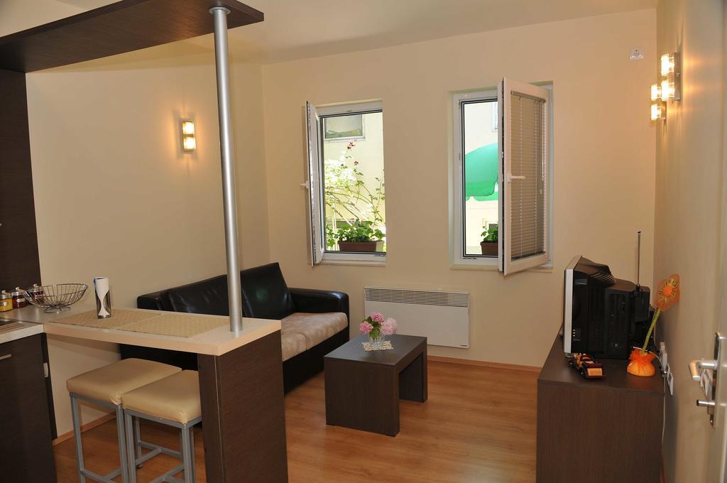 Chanovi Apartments โอครีด ห้อง รูปภาพ